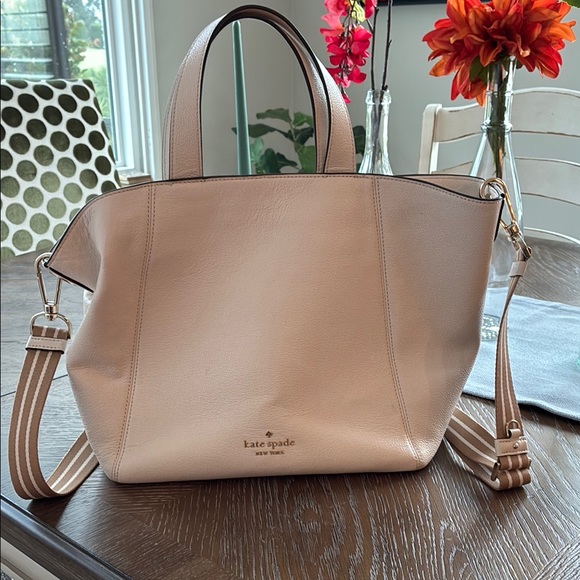 kate spade Handbags - Kate Spade Blush Leather Tote